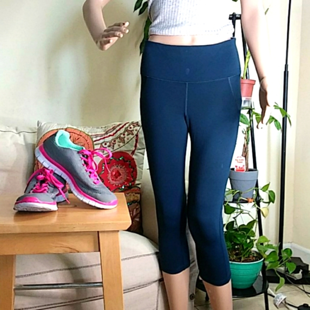 Athleta crop leggings